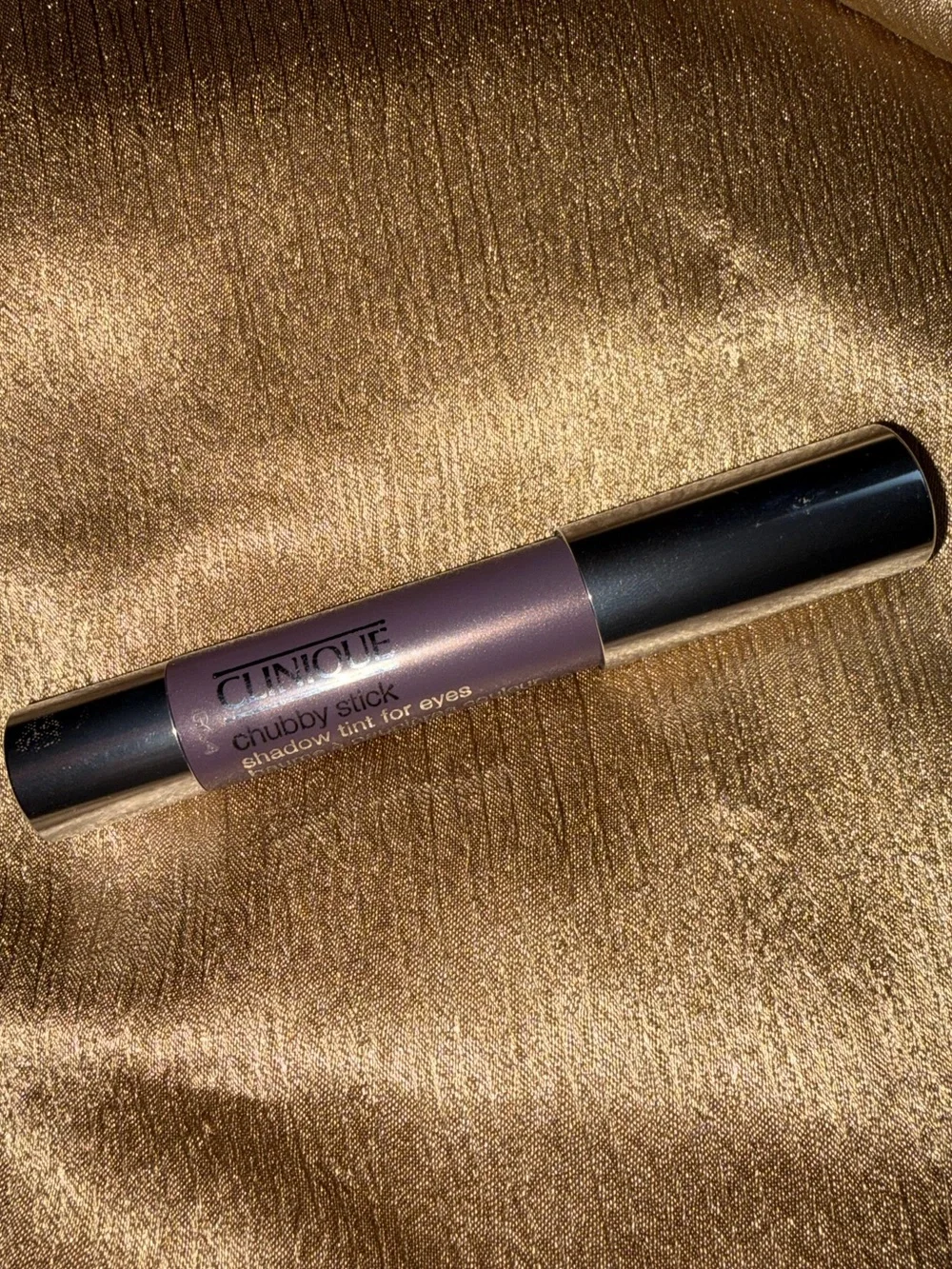 Clinique Chubby Shadow Stick- Shade lavish lilac